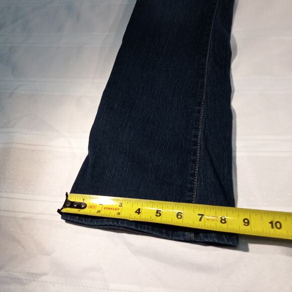 Signature by Levi Strauss Modern Bootcut Jeans Size 2M | W26 L32 | Stretch Denim - Picture 2 of 7
